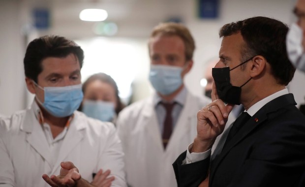 Francja: Coraz bliżej obowiązkowych szczepień dla medyków