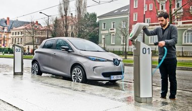 Francja: darmowe ładowanie auta elektrycznego u dealerów Renault