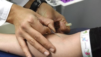 Francja: Homoseksualiści będą mogli oddawać krew