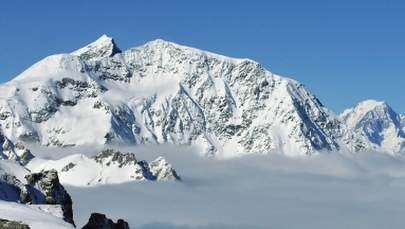 Francja: Lawina porwała dziewięć osób. Cztery nie żyją