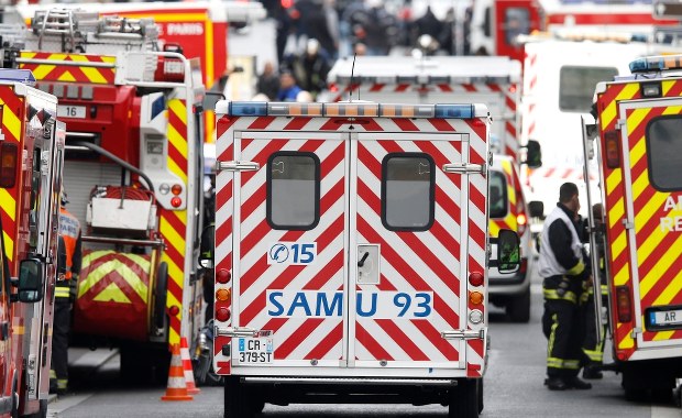 Francja: Lekarze i pielęgniarze dostaną kamizelki kuloodporne