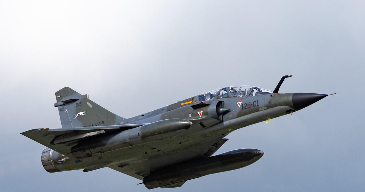 Francja może przekazać Ukrainie część swoich myśliwców Mirage 2000 /123RF/PICSEL