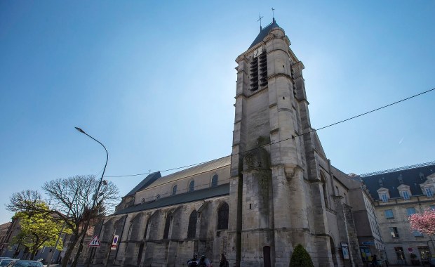 Francja: Muzułmanie chcą zmieniać kościoły w meczety 