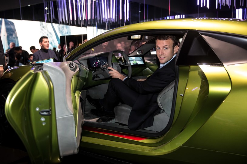 Francja planuje zwiększyć dopłaty do samochodów elektrycznych /Getty Images