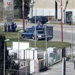 Francja: Policjanci zastrzelili napastnika, który wziął zakładników w supermarkecie