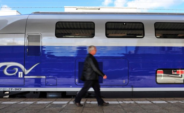 Francja sparaliżowana strajkami. Za 9 dni rusza Euro 2016