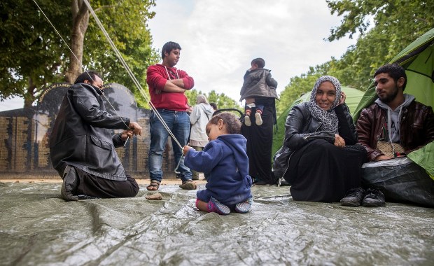"Francja woli wpuszczać muzułmanów niż chrześcijan z Syrii" 