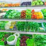 ​Francja zakazuje pakowania w plastik owoców i warzyw 