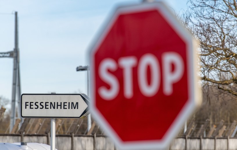 Francja zamyka swoją najstarszą elektrownię jądrową w Fessenheim nad Renem /EPA