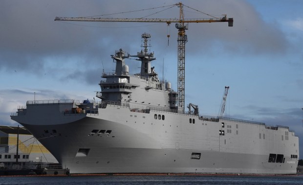 Francja zawiesza dostawę Mistrala Rosji. Dzięki Polsce?