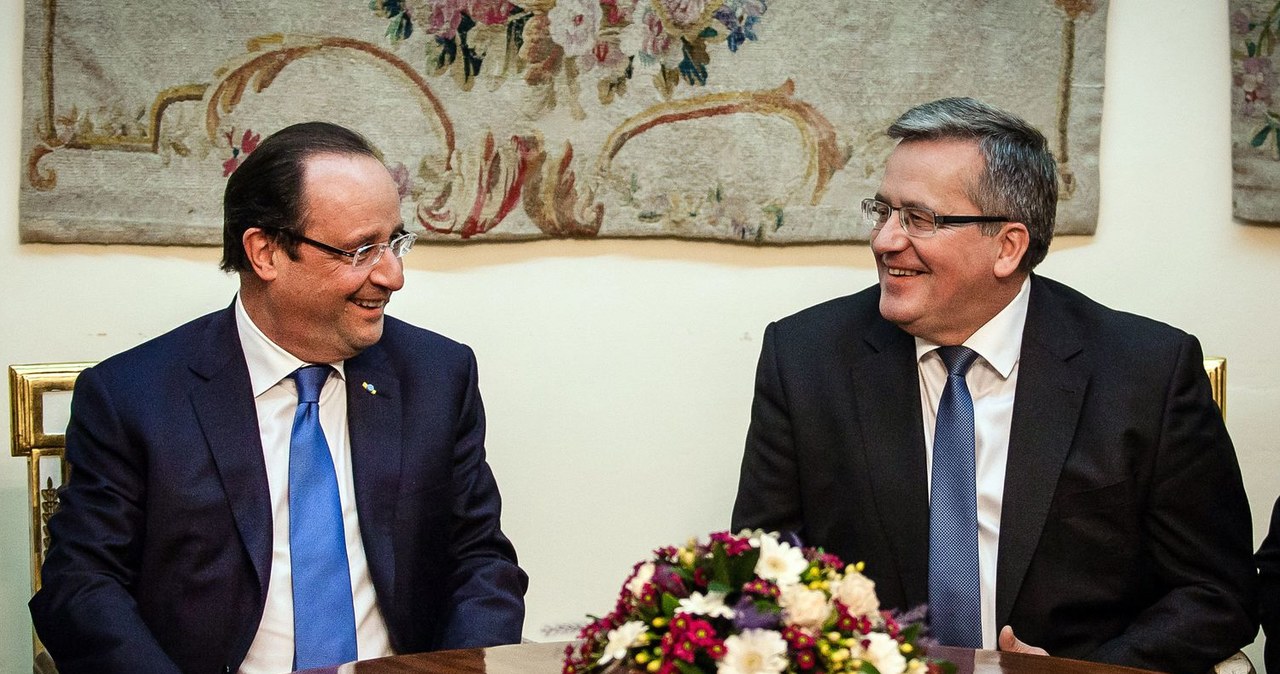 Francois Hollande i Bronisław Komorowski podczas spotkania w Warszawie /AFP