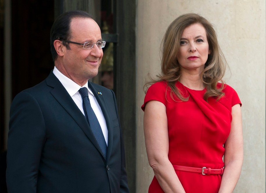 Francois Hollande i Valerie Trierweiler /IAN LANGSDON /PAP/EPA