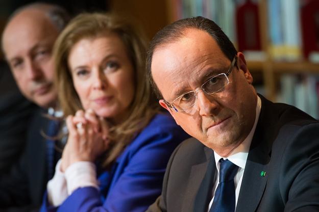 Francois Hollande (P) - socjalistyczne poglądy, druzgocące podatki /AFP