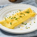Francuscy szefowie kuchni sprawdzają tym kucharzy. Omlet ma być tak kremowy, jakby miał w środku ser