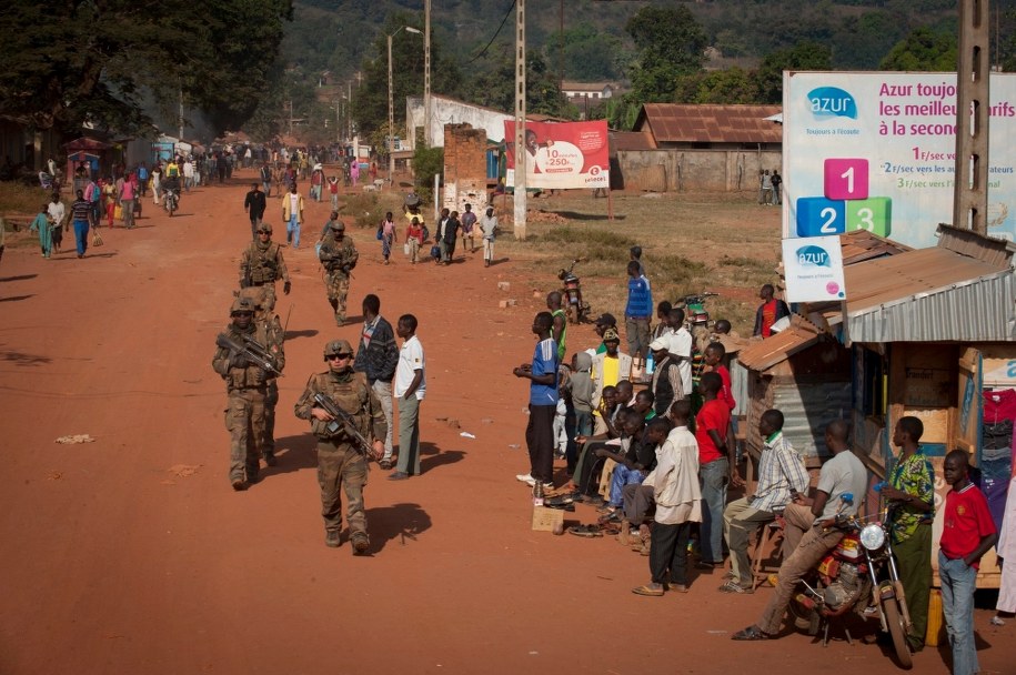 Francuska armia patrolująca ulice stolicy kraju /EMA / ECPAD / HANDOUT    /PAP/EPA