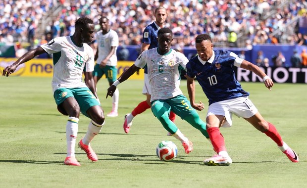 Francuska maszyna ruszyła w drugiej połowie. Mbappe goni Klose