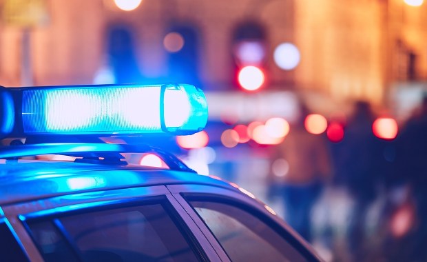 Francuska policja zastrzeliła nożownika krzyczącego Allahu Akbar