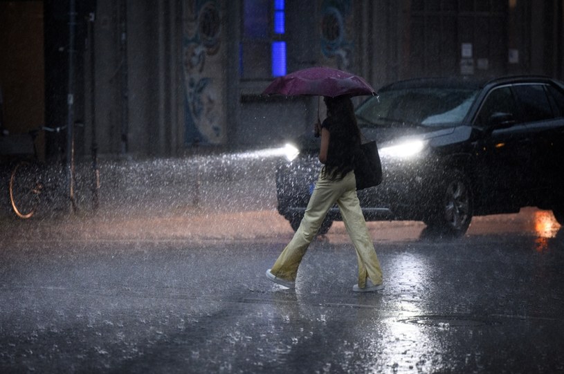 Francuski burmistrz "zakazał" złej pogody. "Deszcz powinien ustać"