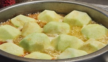 Francuski klasyk wprost rozpływa się w ustach. Nie zgadniesz, jak to się piecze