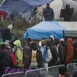 Francuski rząd boi się użyć spychaczy w Calais. Nie chce denerwować imigrantów
