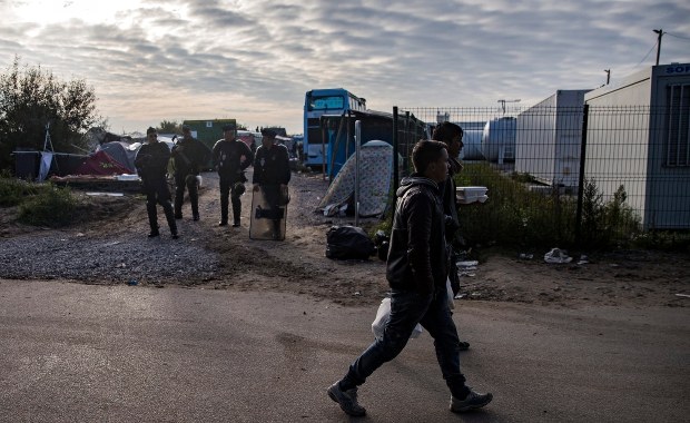 Francuskie media: Likwidacja "nowej dżungli" w Calais szybsza niż przypuszczano
