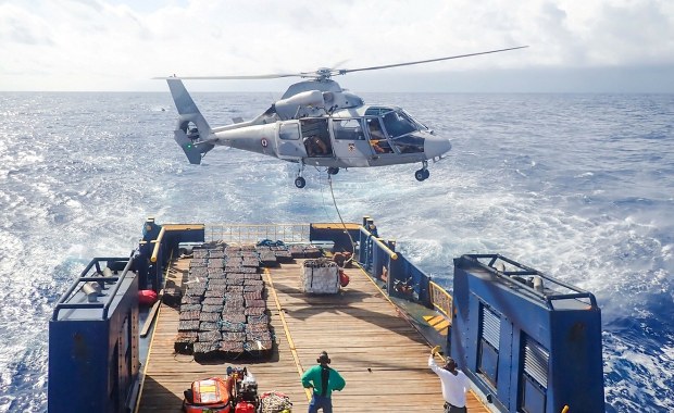 Francuskie wojsko przejmuje rosyjski tankowiec na Morzu Śródziemnym