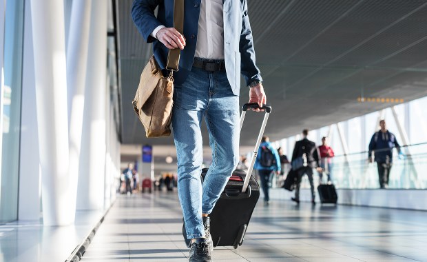 Francuskim ministrom narzucono wakacyjne ograniczenia. Powodem napięta sytuacja międzynarodowa