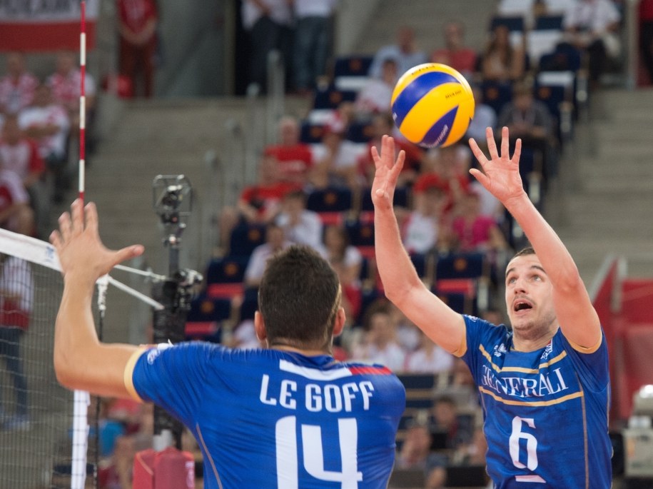 Francuzi Nicolas Le Goff i Benjamin Toniutti w meczu z Serbią /Grzegorz Michałowski   (PAP) /PAP