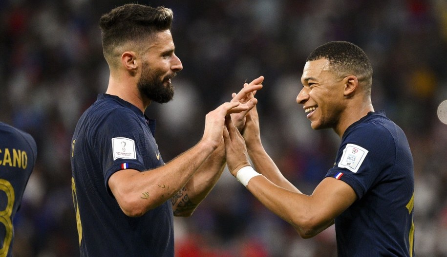 Francuzi Oliver Giroud i Kylian Mbappe /JB Autissier   /PAP/PANORAMIC