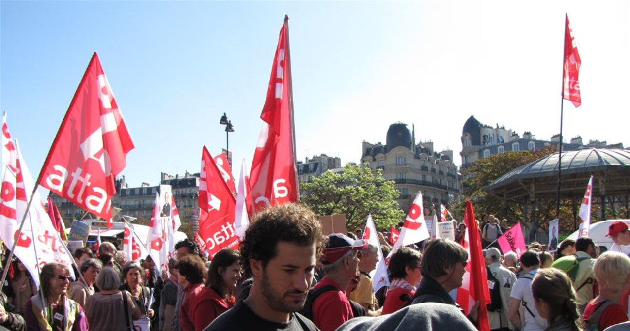 Francuzi protestują przeciwko cięciom budżetowym