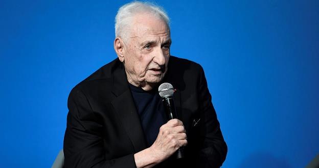 Frank Gehry, renomowany architekt kanadyjsko-amerykański /AFP