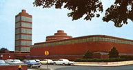 Frank Lloyd Wright, zakłady Johson Wax, Madison w Wisconsin, 1936-39 /Encyklopedia Internautica