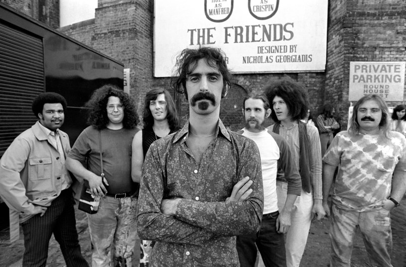 Frank Zappa z zespołem Mothers of Inventions /WATFORD/Mirrorpix /Getty Images