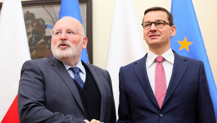 Frans Timmermans i Mateusz Morawiecki / 	Leszek Szymański    /PAP
