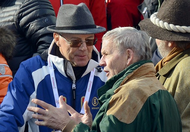 Franz Beckenbauer (po lewej) i Egon Zimmermann (po prawej) na zdj. z 2013 roku / 	HANS KLAUS TECHT    /PAP/EPA