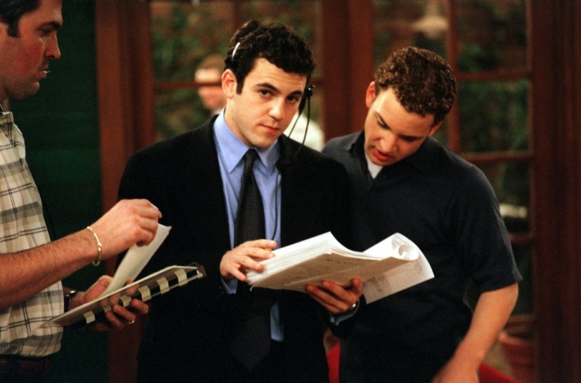 Fred Savage na planie w 2000 roku /ABC Photo Archives/Disney General Entertainment Content via Getty Images /Getty Images