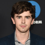 Freddie Highmore kończy 30 lat! Zadebiutował jako dziecko 