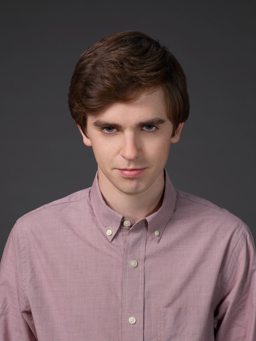 Freddie Highmore Dziecięcy gwiazdor wyrósł na przystojniaka! Co robi dziś? Świat Seriali w