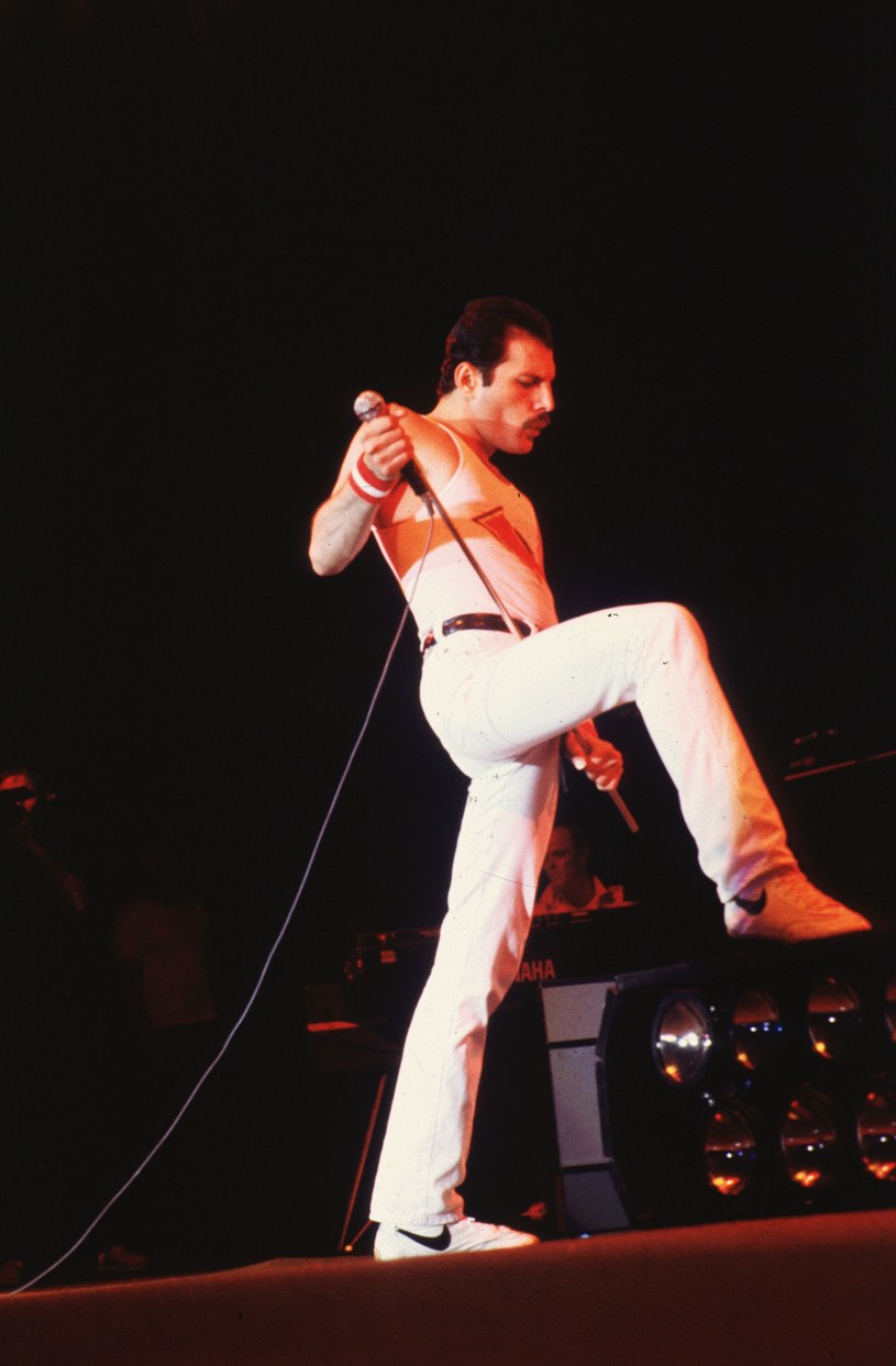 Freddie Mercury (1946-1991) /Keystone/Hulton Archive /Getty Images