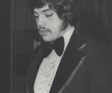 Freddie Prinze: Popularny komik strzelił sobie w głowę w wieku 22 lat