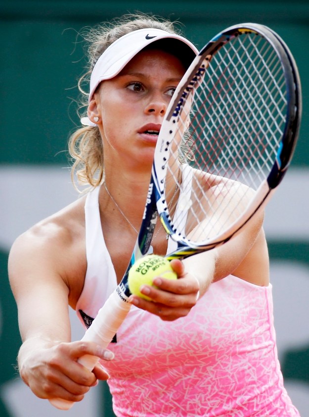 French Open: Magda Linette w meczu z Flavią Pennettą /ETIENNE LAURENT /PAP/EPA