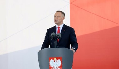"FT": Prezydent Karol Nawrocki rzuca wyzwanie premierowi Donaldowi Tuskowi