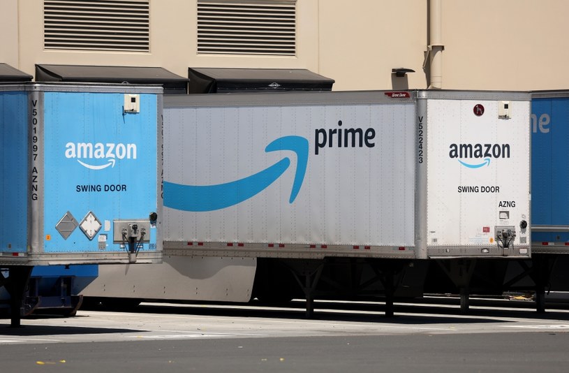 FTC twierdzi, że Amazon celowo wprowadzia w błąd miliony klientów /JUSTIN SULLIVAN / Getty Images /AFP