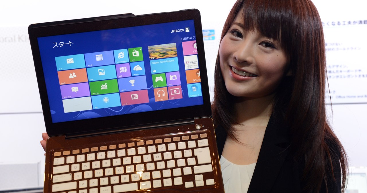 Fujitsu twierdzi, że premiera Windows 8 negatywnie odbiła się na sprzedaży komputerów /AFP