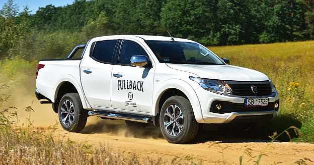 Fullback przypomina Mitsubishi L200. Nie przez przypadek, to jego techniczny bliźniak. /Motor