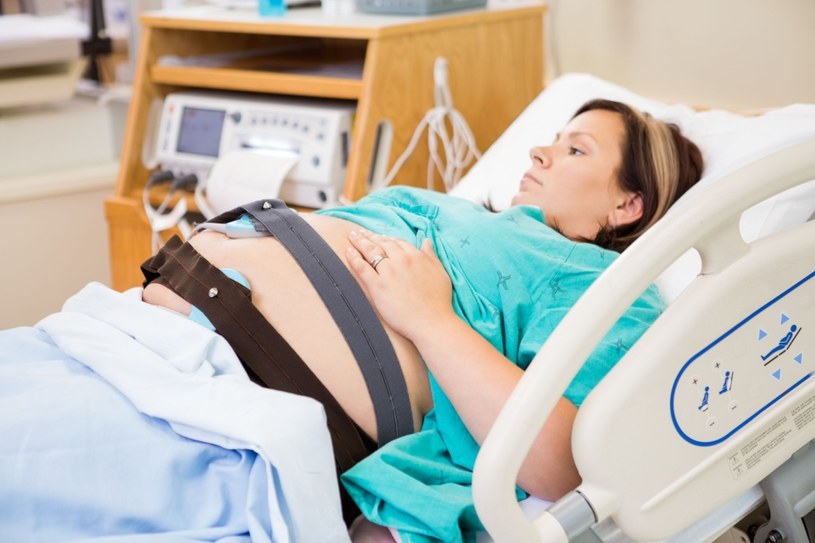 Fundusz ma płacić za znieczulenie zewnątrzoponowe 400 lub 450 zł. /123RF/PICSEL