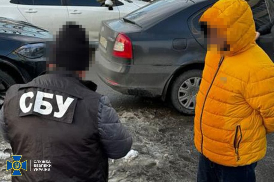 Funkcjonariusz SBU i zatrzymany pułkownik /@ServiceSsu / X /