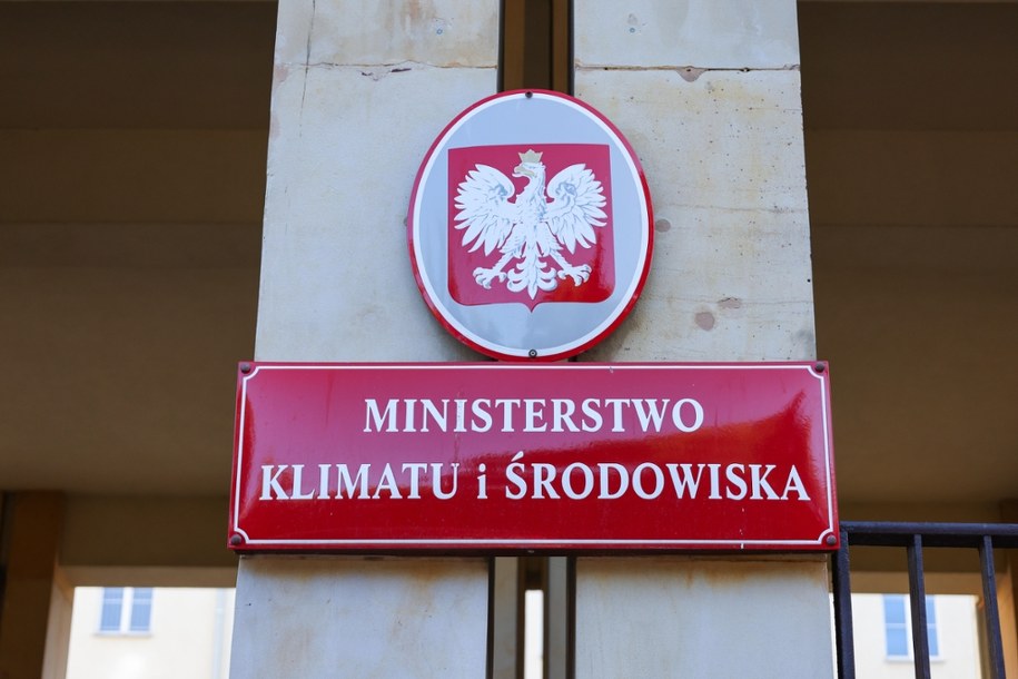 Funkcjonariusze CBA pojawili się w siedzibie Ministerstwa Klimatu i Środowiska /Albert Zawada /PAP