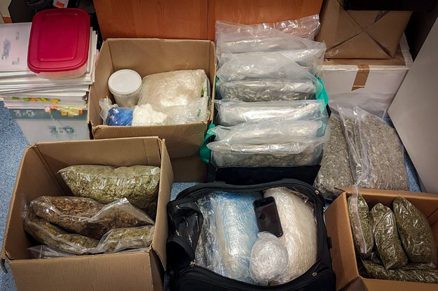 Funkcjonariusze przejęli ponad 38 kg różnego rodzaju narkotyków /CBŚP
