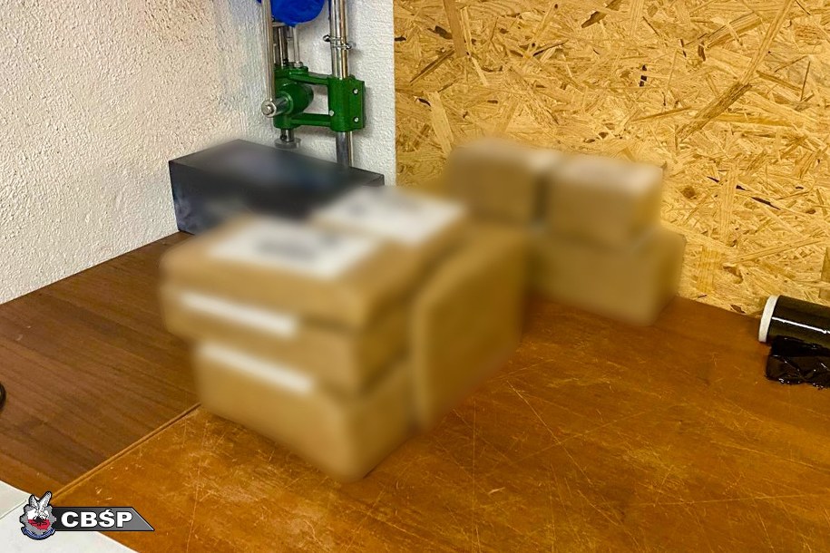 Funkcjonariusze rozbili siatkę narkotykową /CBŚP